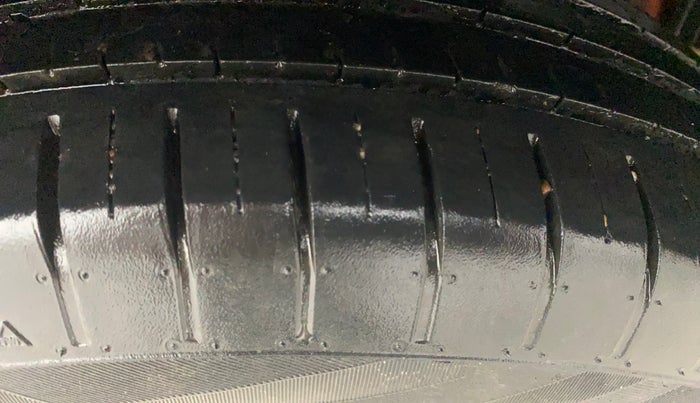 2019 Maruti Swift ZXI PLUS AMT, Petrol, Automatic, 34,739 km, Right Rear Tyre Tread