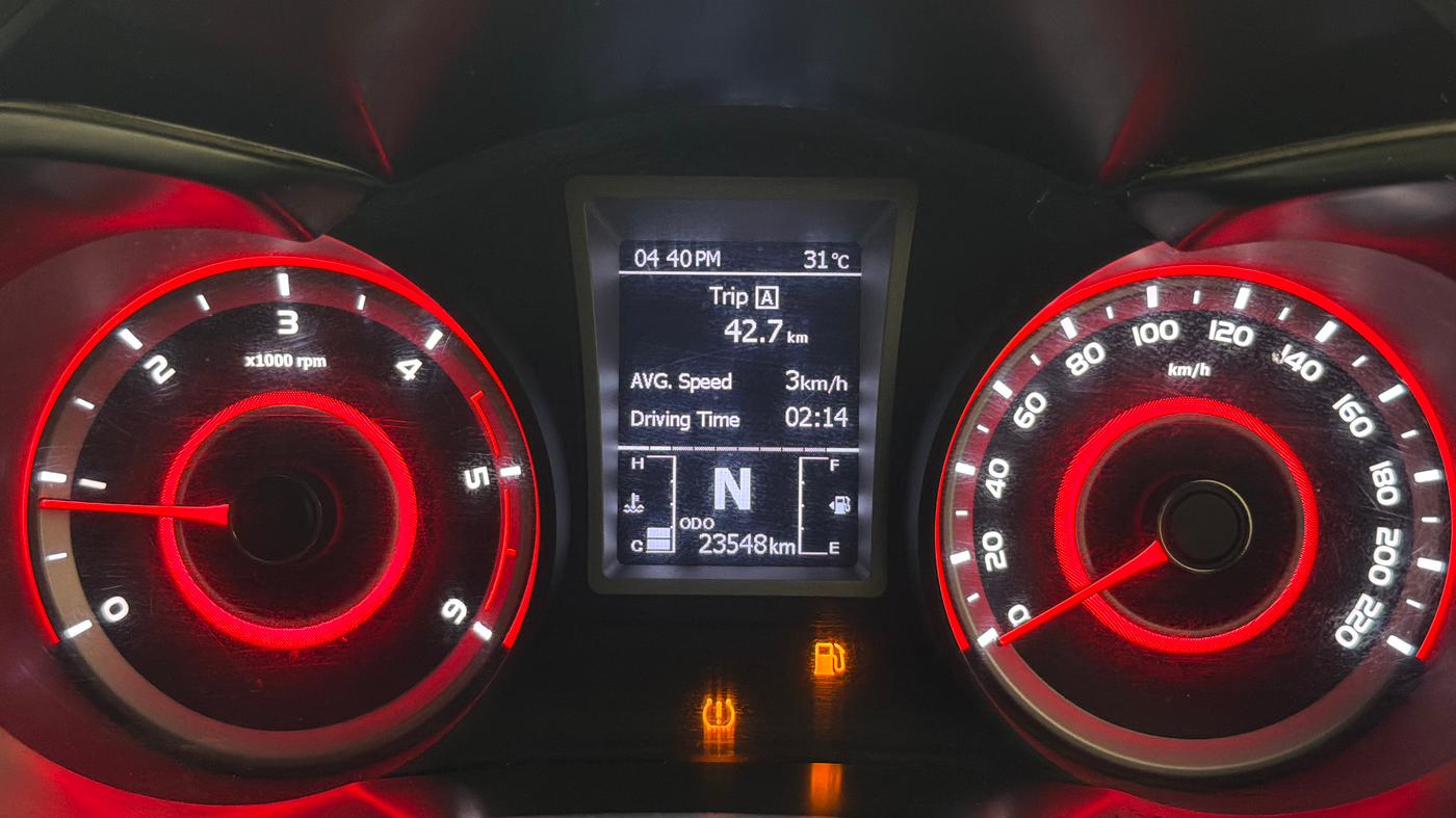 2024 Mahindra XUV300 W8 (O) 1.5 DIESEL, Diesel, Manual, 23,542 km, Odometer Image