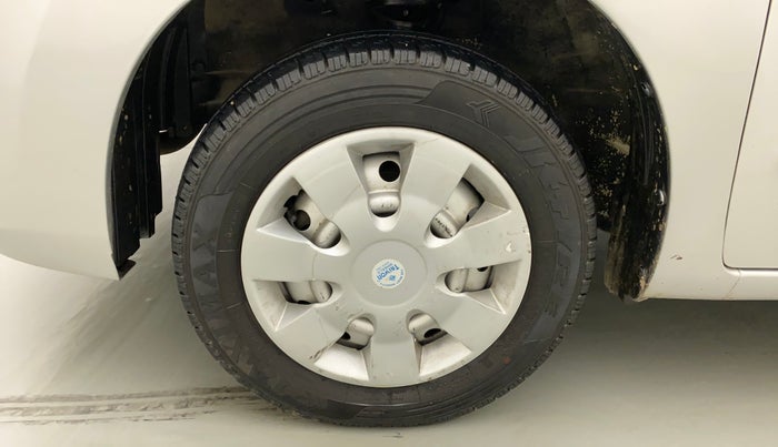 2014 Maruti Wagon R 1.0 LXI, Petrol, Manual, 49,680 km, Left Front Wheel