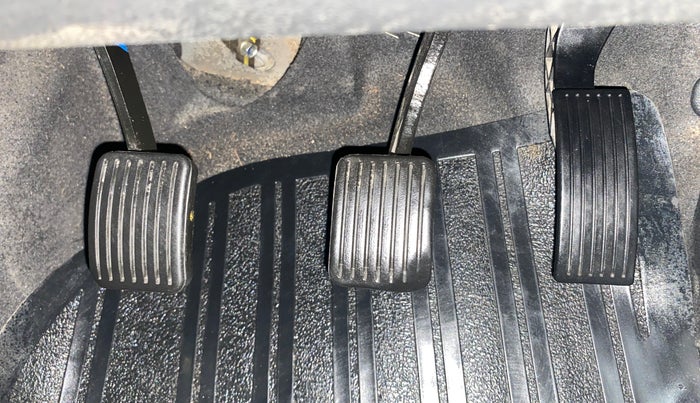 2017 Hyundai Xcent SX 1.2, Petrol, Manual, 63,357 km, Pedals