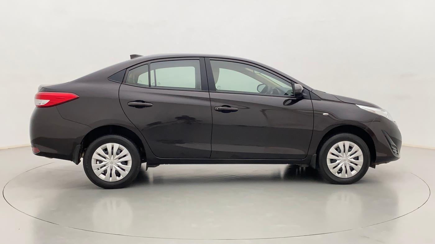 2021 Toyota YARIS J MT, Petrol, Manual, 13,915 km, Right Side View
