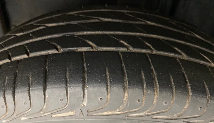 2021 Toyota YARIS J MT, Petrol, Manual, 13,915 km, Left Front Tyre Tread