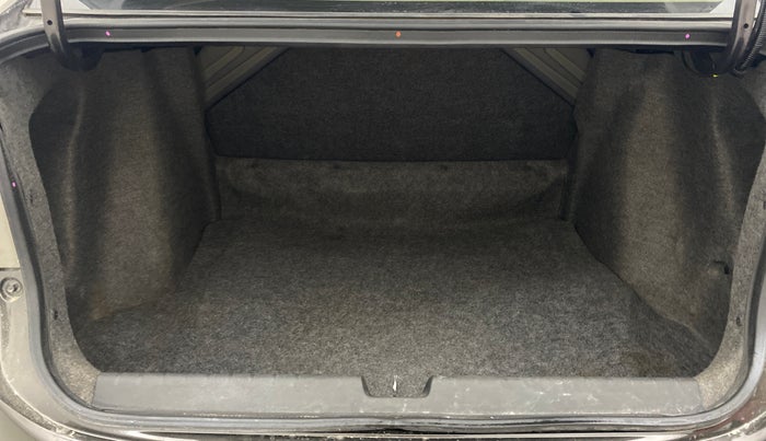 2014 Honda City 1.5L I-DTEC SV, Diesel, Manual, 1,13,792 km, Boot Inside