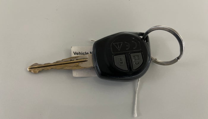 2018 Maruti Swift VXI AMT, Petrol, Automatic, 41,586 km, Key Close Up