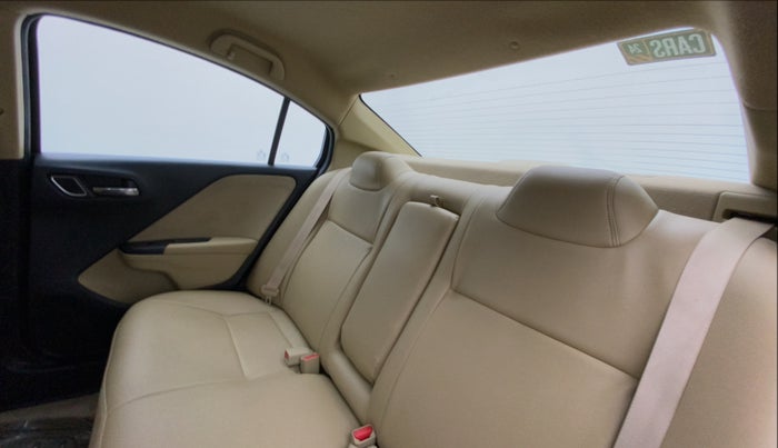 2017 Honda City 1.5L I-VTE V CVT, Petrol, Automatic, 28,132 km, Right Side Rear Door Cabin