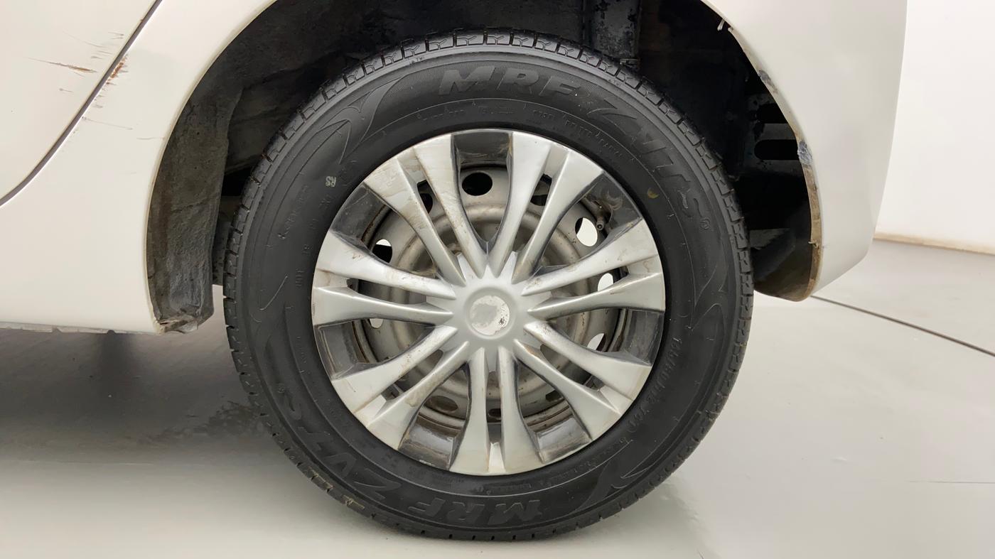 2013 Hyundai Eon ERA +, Petrol, Manual, 67,729 km, Left Rear Wheel