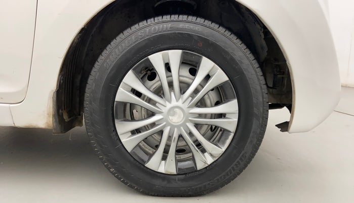 2013 Hyundai Eon ERA +, Petrol, Manual, 67,729 km, Right Front Wheel