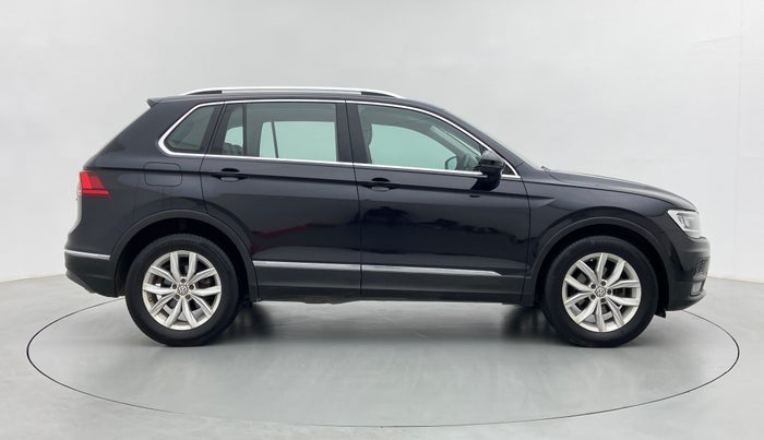 2018 Volkswagen TIGUAN HIGHLINE A/T, Diesel, Automatic, 92,569 km, Right Side View