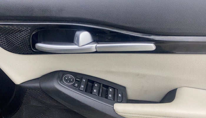 2019 KIA SELTOS HTX 1.5 DIESEL, Diesel, Manual, 92,442 km, Driver Side Door Panels Control