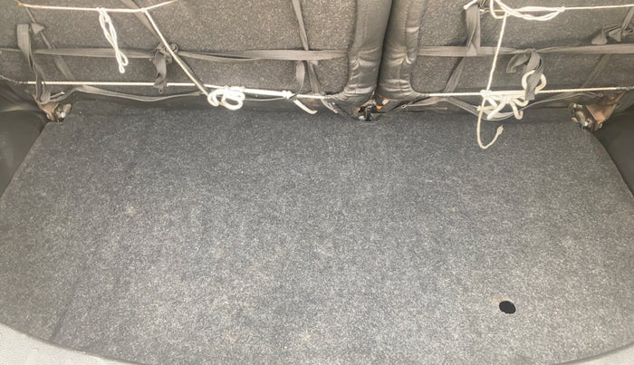 2018 Maruti Wagon R 1.0 VXI, Petrol, Manual, 97,429 km, Boot Inside