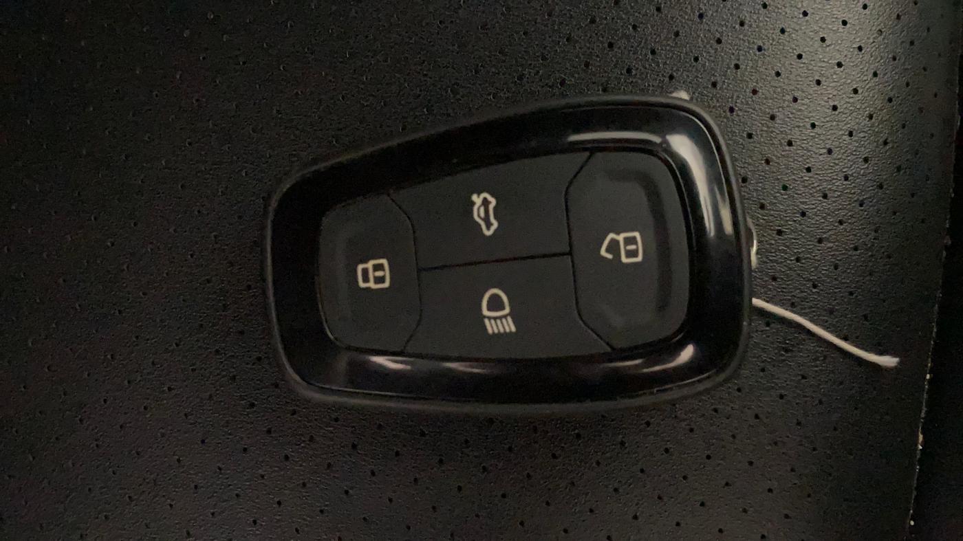 2021 Tata NEXON XZ PLUS PETROL DARK EDITION, Petrol, Manual, 72,054 km, Key Close Up