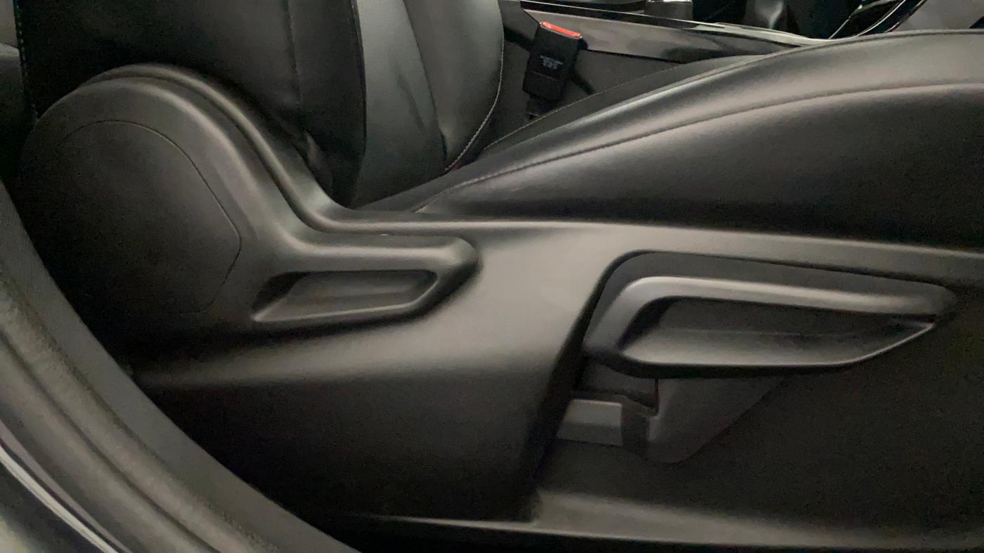 2021 Tata NEXON XZ PLUS PETROL DARK EDITION, Petrol, Manual, 72,054 km, Driver Side Adjustment Panel