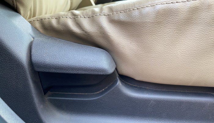 2013 Hyundai Verna FLUIDIC 1.6 VTVT SX, Petrol, Manual, 42,504 km, Driver Side Adjustment Panel