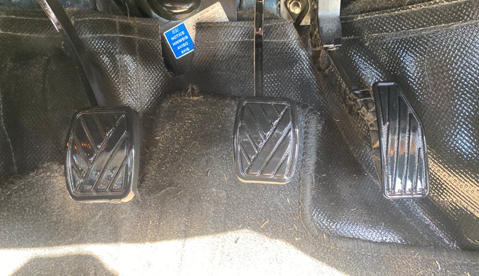 2020 Maruti Baleno ZETA PETROL 1.2, Petrol, Manual, 44,149 km, Pedals