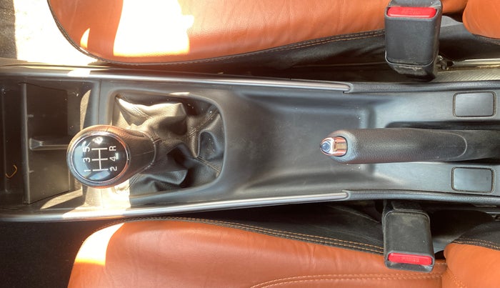 2020 Maruti Baleno ZETA PETROL 1.2, Petrol, Manual, 44,149 km, Gear Lever