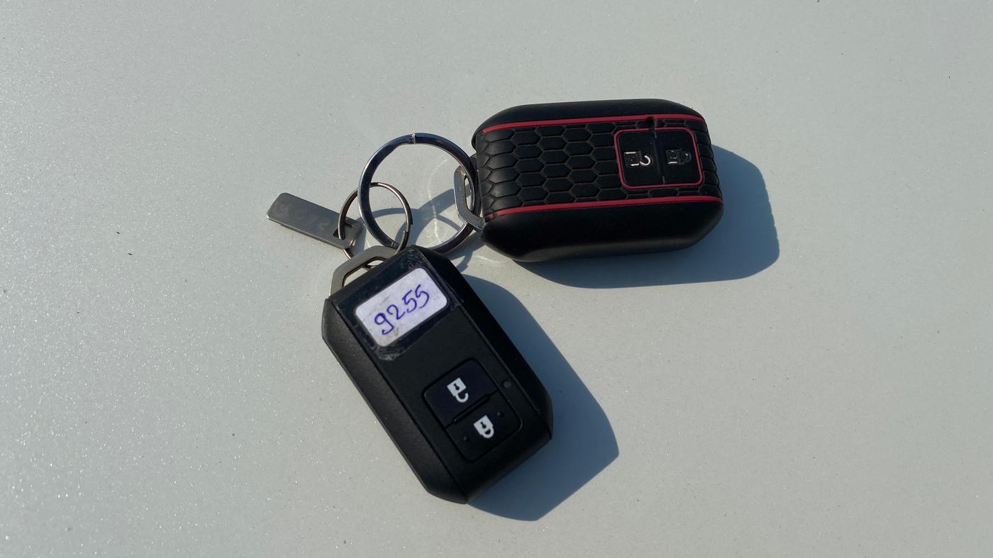 2020 Maruti Baleno ZETA PETROL 1.2, Petrol, Manual, 44,149 km, Key Close Up