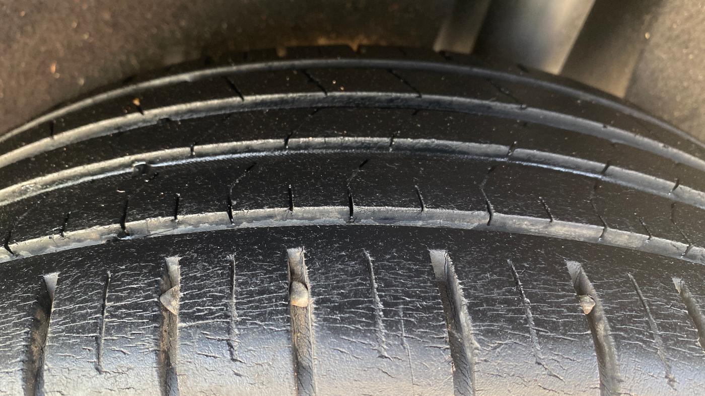 2020 Maruti Baleno ZETA PETROL 1.2, Petrol, Manual, 44,149 km, Left Rear Tyre Tread