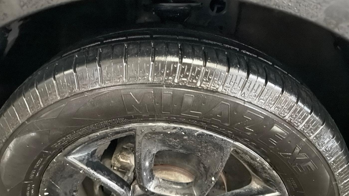 2020 Maruti IGNIS ALPHA 1.2, Petrol, Manual, 61,298 km, Left Front Tyre Tread