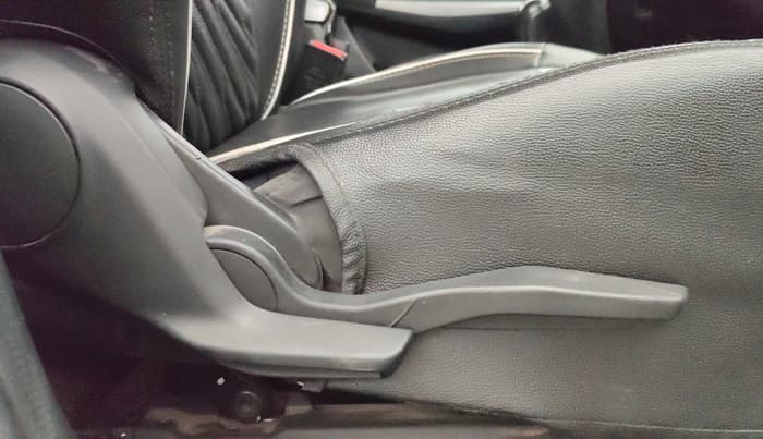 2022 Maruti Swift ZXI CNG, CNG, Manual, 92,126 km, Driver Side Adjustment Panel