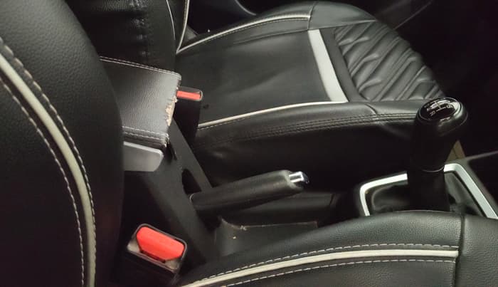 2022 Maruti Swift ZXI CNG, CNG, Manual, 92,126 km, Gear Lever