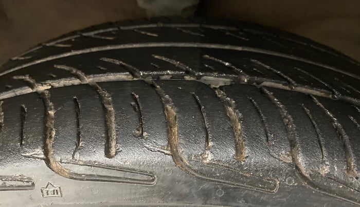 2010 Hyundai Santro Xing GLS, Petrol, Manual, 63,231 km, Right Front Tyre Tread