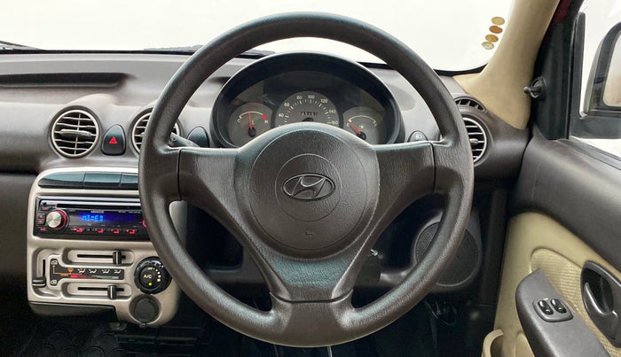 2010 Hyundai Santro Xing GLS, Petrol, Manual, 63,231 km, Steering Wheel Close Up