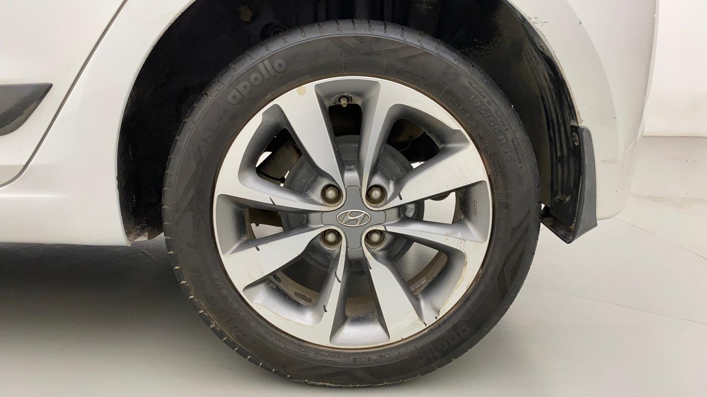 2016 Hyundai Elite i20 ASTA 1.2 (O), Petrol, Manual, 17,000 km, Left Rear Wheel