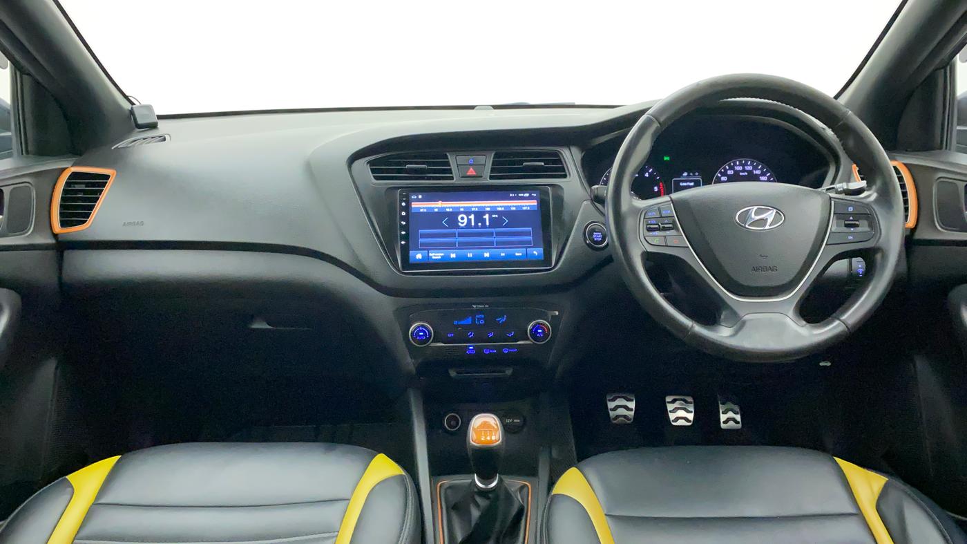 2017 Hyundai i20 Active 1.4 SX, Diesel, Manual, 73,670 km, Dashboard