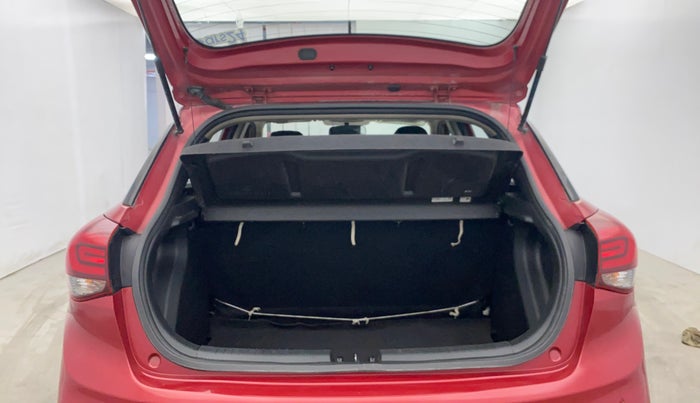 2019 Hyundai Elite i20 SPORTZ PLUS 1.2, Petrol, Manual, 32,042 km, Boot Inside