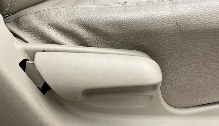 2016 Maruti Ertiga VXI, Petrol, Manual, 92,928 km, Driver Side Adjustment Panel