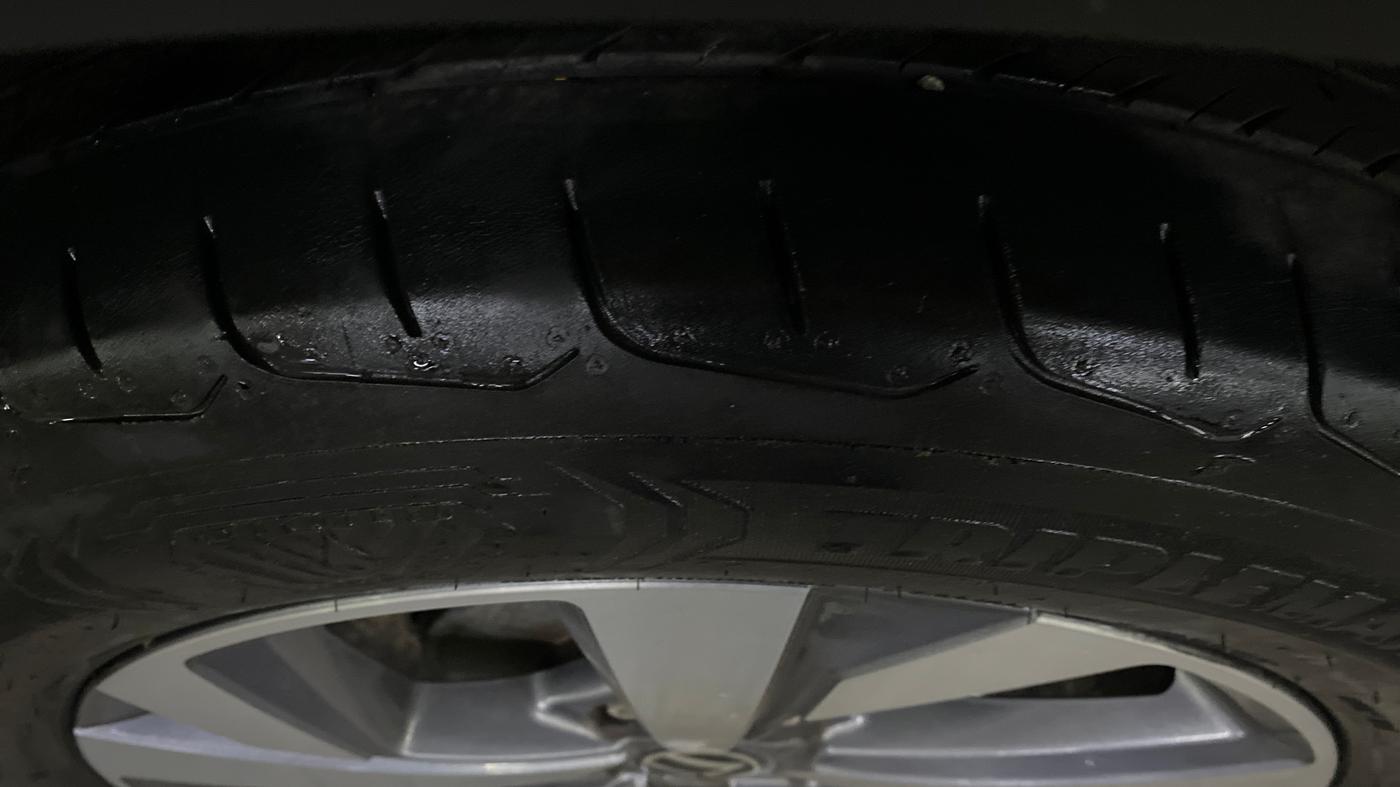 2023 Volkswagen TAIGUN TOPLINE 1.0 TSI AT, Petrol, Automatic, 55,843 km, Left Rear Tyre Tread