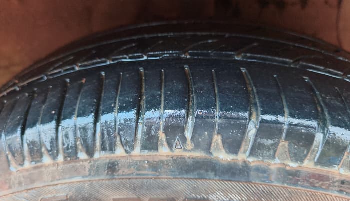 2014 Hyundai Xcent S (O) 1.2, Petrol, Manual, 52,138 km, Right Front Tyre Tread