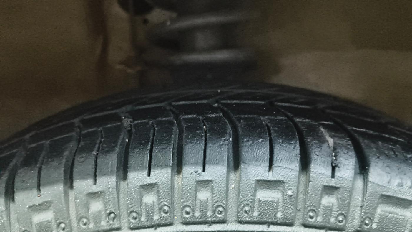 2017 Maruti Alto 800 VXI, Petrol, Manual, 28,856 km, Right Front Tyre Tread