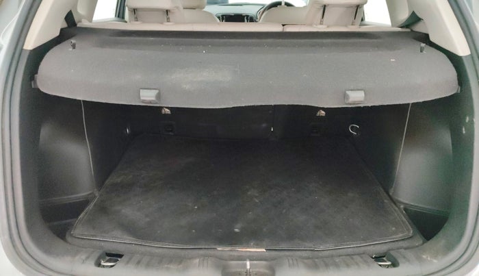 2019 Jeep Compass LIMITED PLUS DIESEL, Diesel, Manual, 88,507 km, Boot Inside