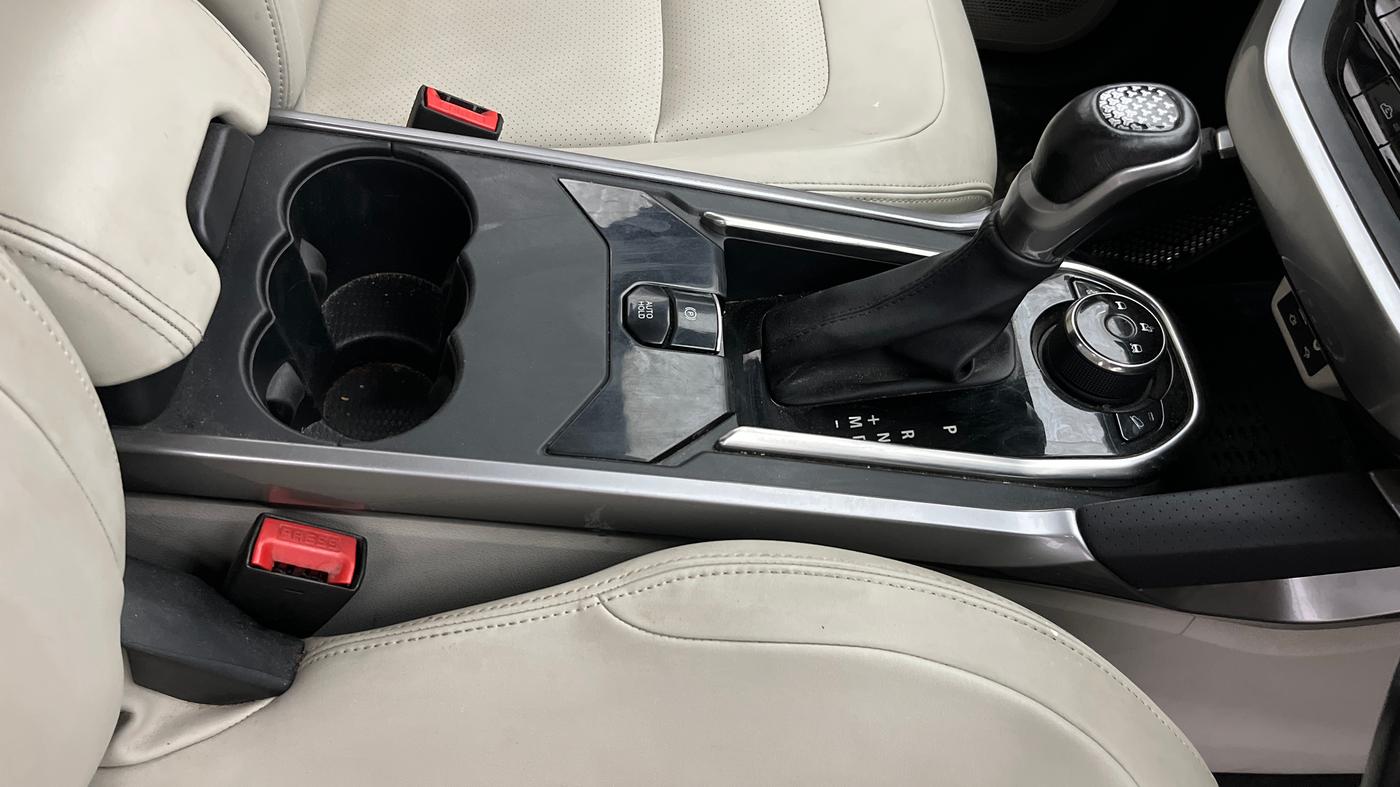 2021 Tata Safari XZA PLUS, Diesel, Automatic, 92,954 km, Gear Lever