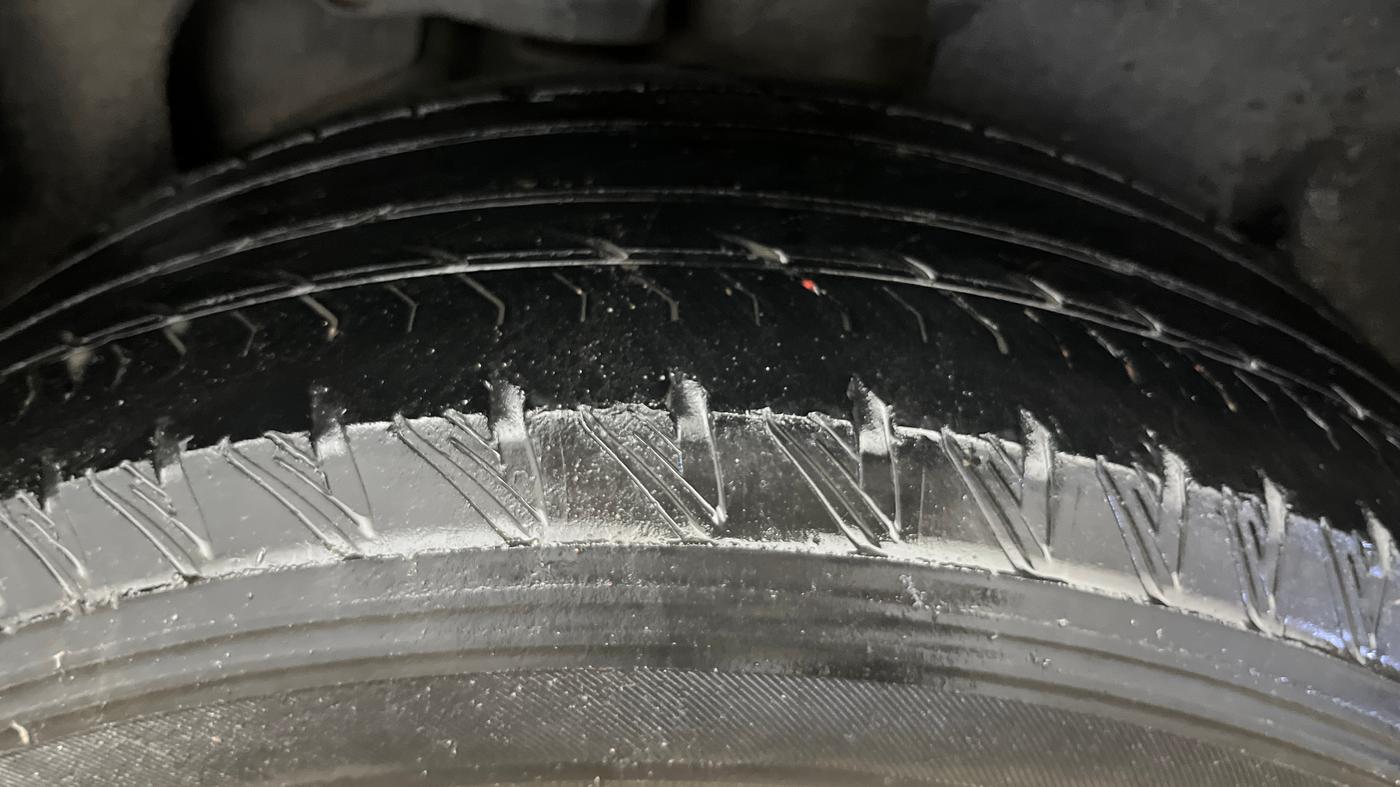 2021 Tata Safari XZA PLUS, Diesel, Automatic, 92,954 km, Left Rear Tyre Tread