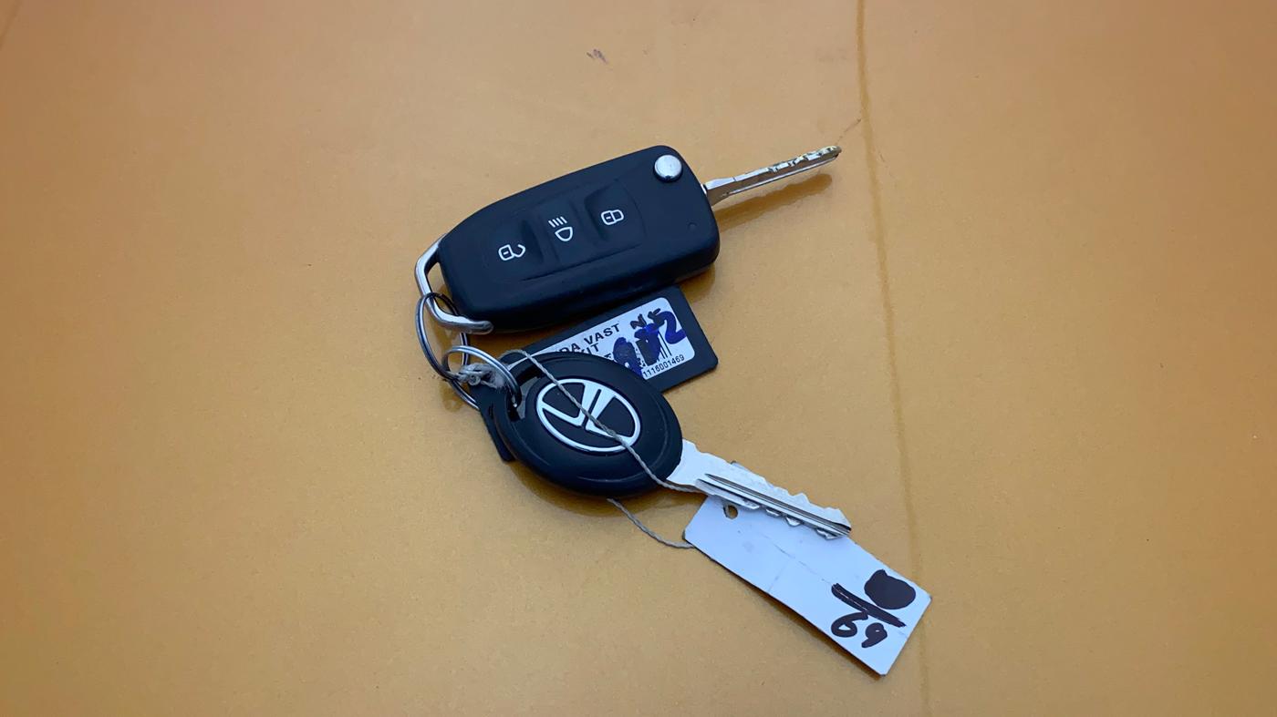 2017 Tata Tiago XM PETROL, Petrol, Manual, 82,601 km, Key Close Up
