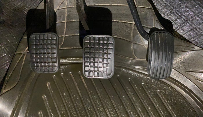 2017 Tata Tiago XM PETROL, Petrol, Manual, 82,601 km, Pedals