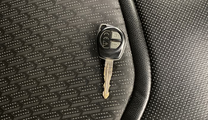 2022 Maruti Baleno SIGMA PETROL 1.2, Petrol, Manual, 56,507 km, Key Close Up