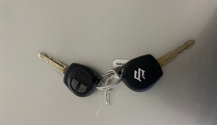 2020 Maruti Dzire VXI AMT, Petrol, Automatic, 56,790 km, Key Close Up