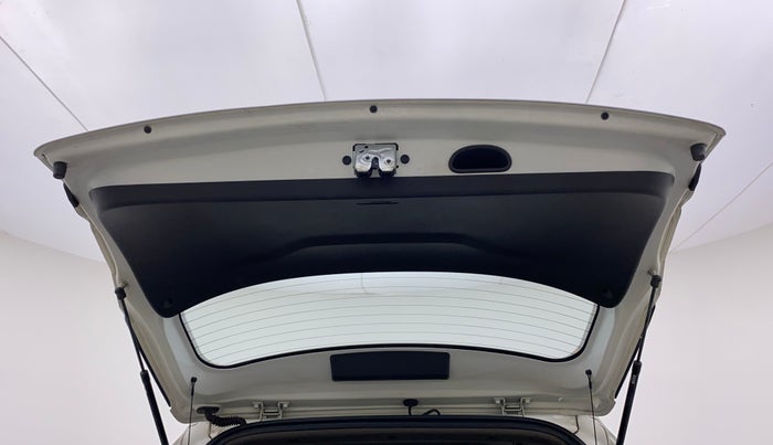 2016 Hyundai Creta SX PLUS AT 1.6 PETROL, Petrol, Automatic, 31,500 km, Boot Door Open