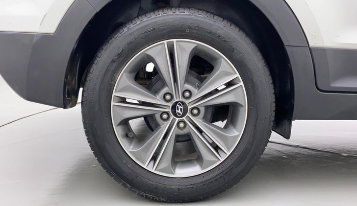 2016 Hyundai Creta SX PLUS AT 1.6 PETROL, Petrol, Automatic, 31,500 km, Right Rear Wheel