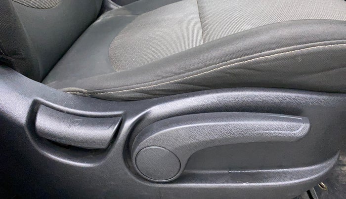 2016 Hyundai Creta SX PLUS AT 1.6 PETROL, Petrol, Automatic, 31,500 km, Driver Side Adjustment Panel