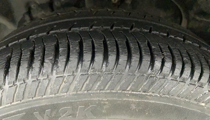 2016 Ford Ecosport AMBIENTE 1.5L PETROL, Petrol, Manual, 32,873 km, Left Front Tyre Tread