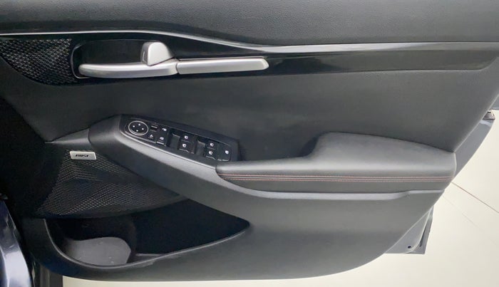 2021 KIA SELTOS GTX PLUS DCT 1.4 PETROL, Petrol, Automatic, 20,741 km, Driver Side Door Panels Control