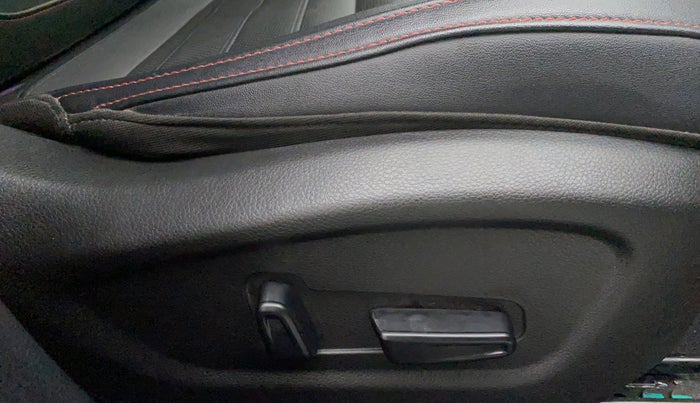 2021 KIA SELTOS GTX PLUS DCT 1.4 PETROL, Petrol, Automatic, 20,741 km, Driver Side Adjustment Panel