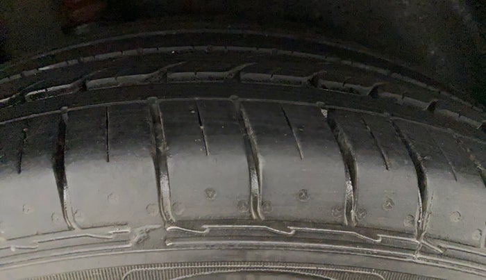 2021 KIA SELTOS GTX PLUS DCT 1.4 PETROL, Petrol, Automatic, 20,741 km, Right Front Tyre Tread