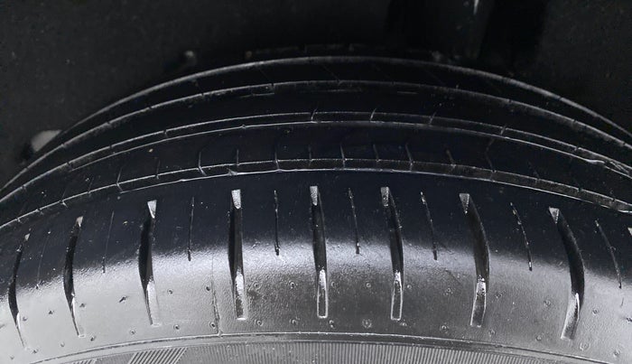 2021 Maruti Baleno ZETA 1.2 K12 CVT, Petrol, Automatic, 37,162 km, Left Rear Tyre Tread