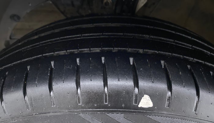 2021 Maruti Baleno ZETA 1.2 K12 CVT, Petrol, Automatic, 37,162 km, Left Front Tyre Tread