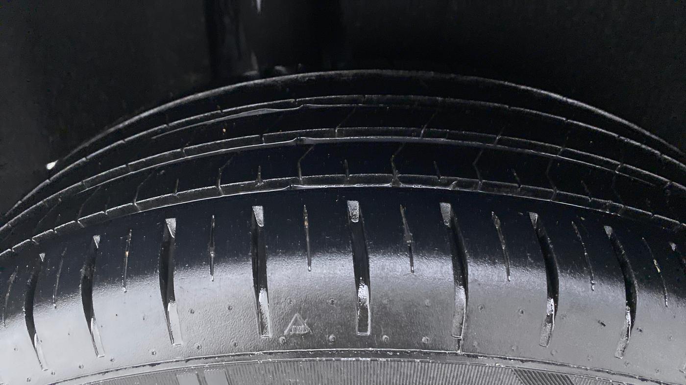 2021 Maruti Baleno ZETA 1.2 K12 CVT, Petrol, Automatic, 37,162 km, Right Rear Tyre Tread